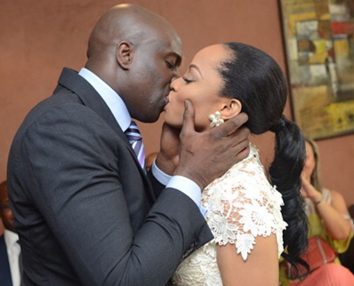 Maje Ayida-and-Toke Makinwa kiss marriage lawsuit