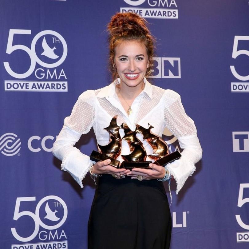 Lauren Daigle wins big at GMA Dove Award 2019 [FULL LIST]