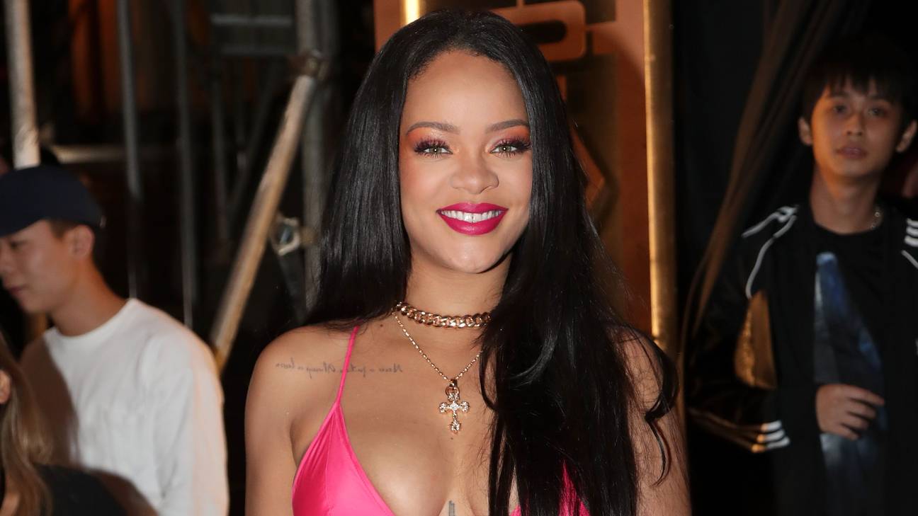 Rihanna launches new book