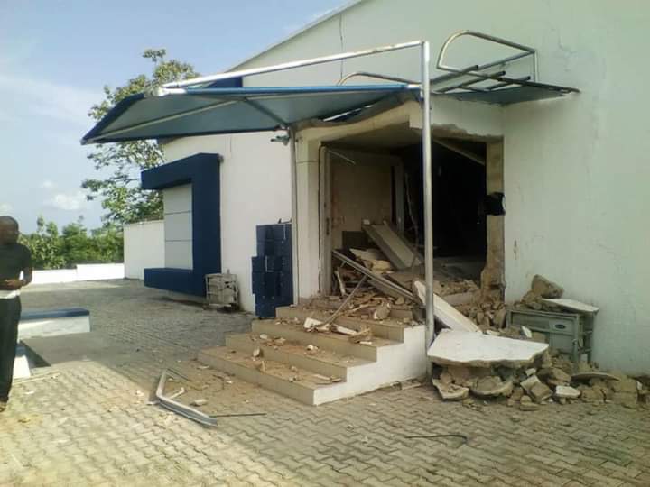 Four persons die during Ondo bank robbery