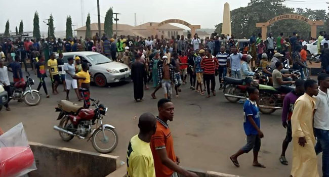 One dead, many injured as police fire gunshots at youths protesting killing of footballer in Sagamu