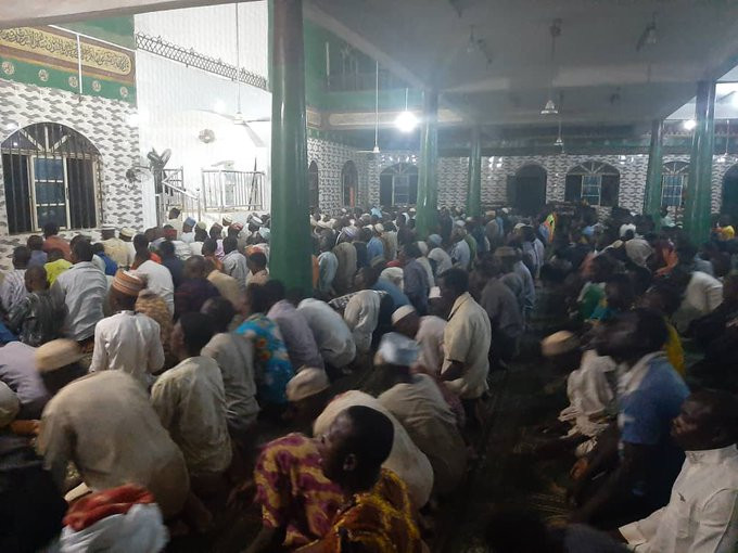 Over 300 Muslims gather at Agege Mosque, attack COVID-19 Taskforce
