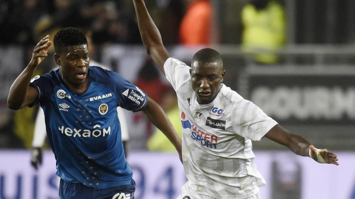 Lyon, relegated club Amiens to challenge ending of Ligue 1 season