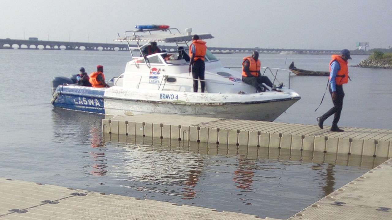 How 10 persons escaped death after boat mishap in Lagos