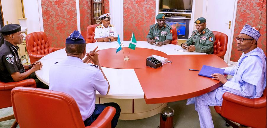 Buhari-meets-service-chiefs