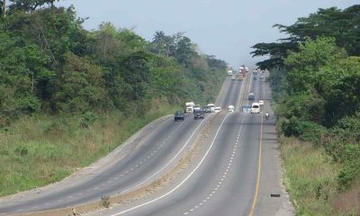 At least five dead, four injured in auto crash along Lagos-Ibadan Expressway-TopNaija.ng