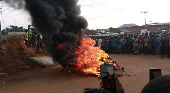 policemen were burnt alive in Ibadan