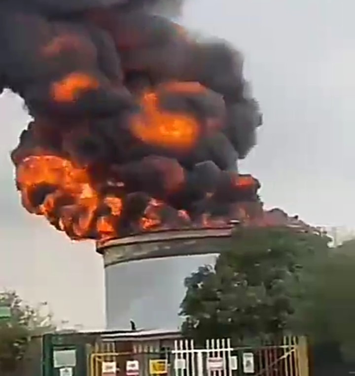Apapa: Fire guts petrol tank farm -TopNaija.ng