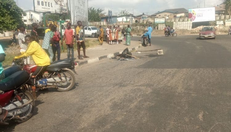 Suspected thief burnt to death by an angry mob in Ibadan-TopNaija.ng
