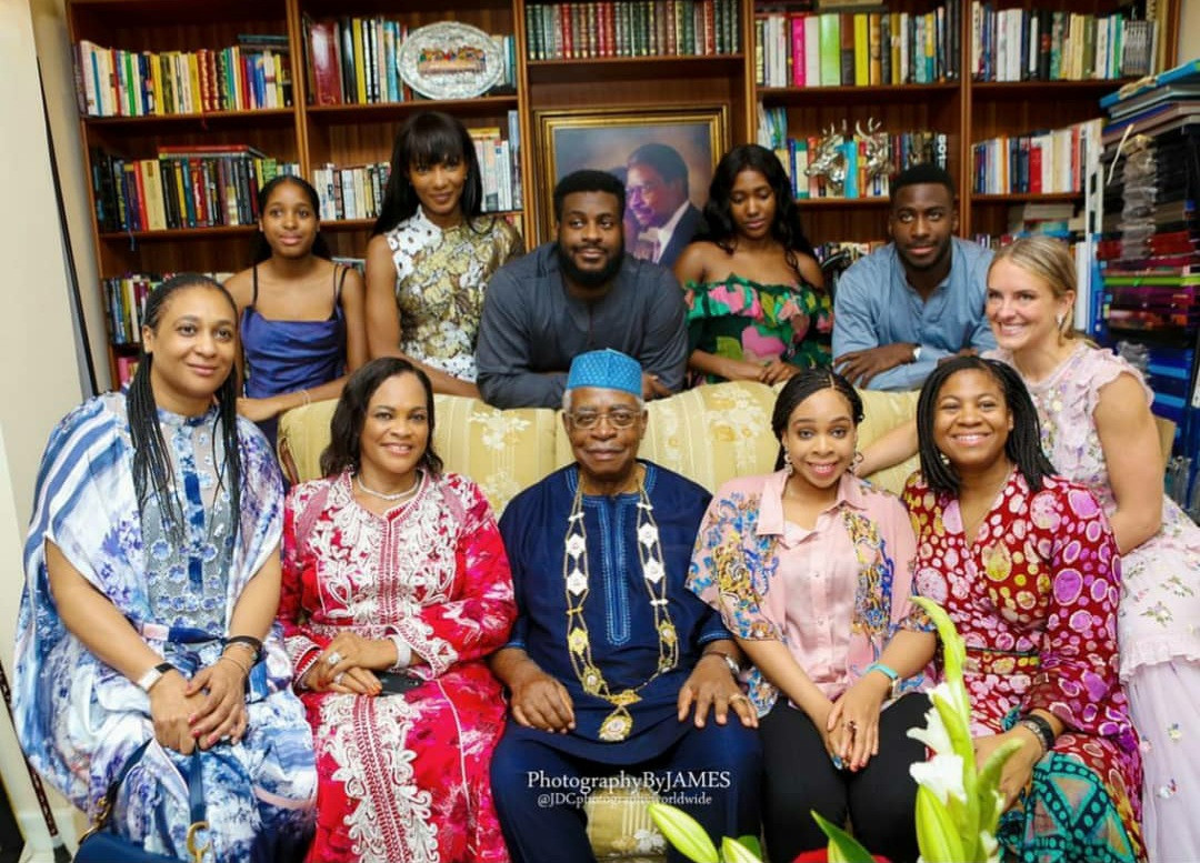 Agbani Darego with her in-laws, The Danjumas