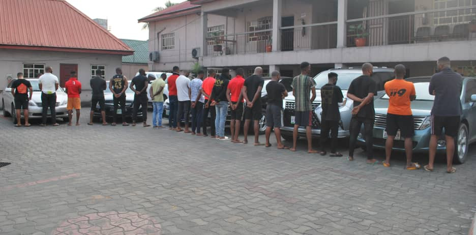 EFCC arrest 20 suspected internet fraudsters in Imo (photos)-TopNaija.ng