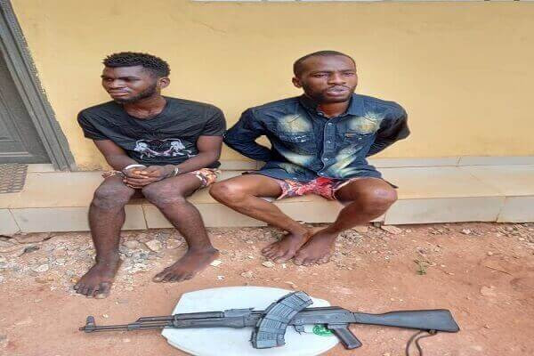 Police arrest two notorious criminals on their way to blow up oil pipelines in Edo-TopNaija.ng