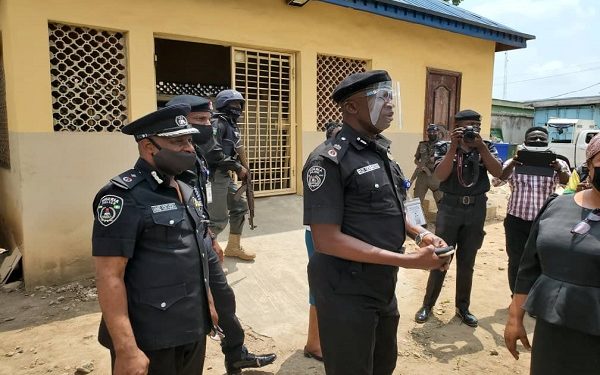Police reinforce security around COVID-19 vaccines store in Lagos