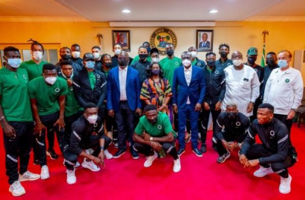 Sanwo-Olu-Super Eagles 7-e1616692260674