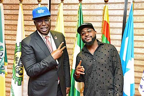 Minister of Petroleum hails Davido and his generation, gives him new assurance of comittment