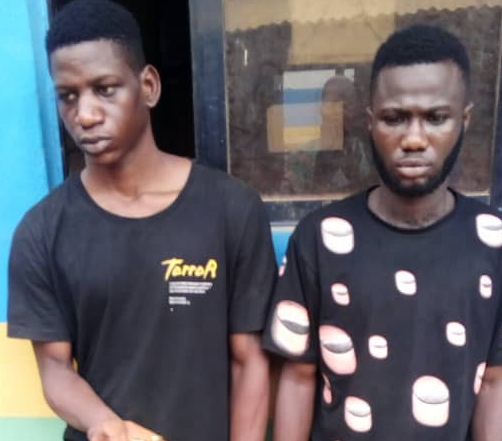 Police arrest two men for allegedly robbing gold merchant of jewelry worth N6m in Ogun [PHOTO]-TopNaija.ng