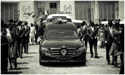 Tears as Pastor Dare Adeboye is buried [PHOTOS]