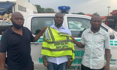 Lagos: Three fake Local Government traffic officers arrested for extorting motorists-TopNaija.ng