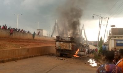 Angry Youths burn lorry-load of cows as lorry kills 8 hawkers in Awka Anambra-TopNaija.ng