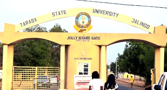 Unknown gunmen abduct lecturer from staff quarters of Taraba State University-TopNaija.ng