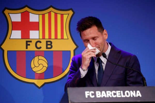 Barcelona Lionel Messi cries PSG