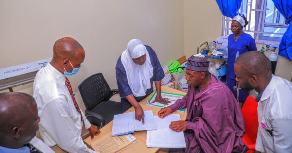 Borno Governor captures health workers exploiting patients in impromptu visit