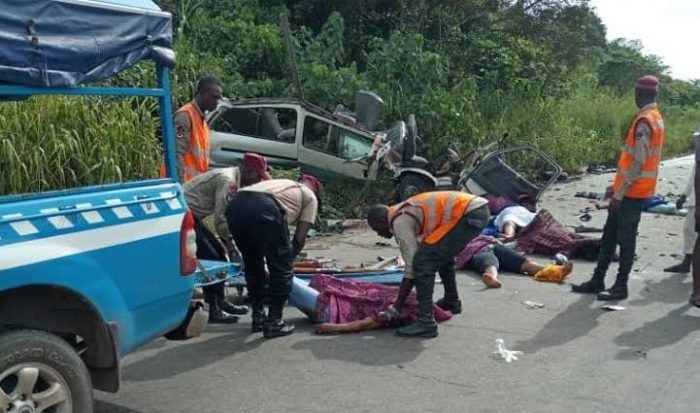 Truck crushes 3 to death on Lagos-Ibadan expressway