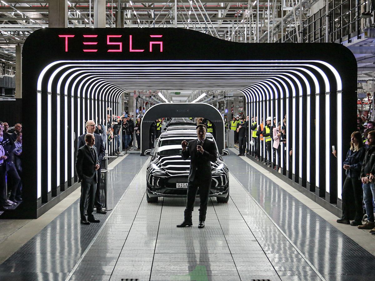Elon Musk launches Tesla’s gigafactory in Germany photos 3