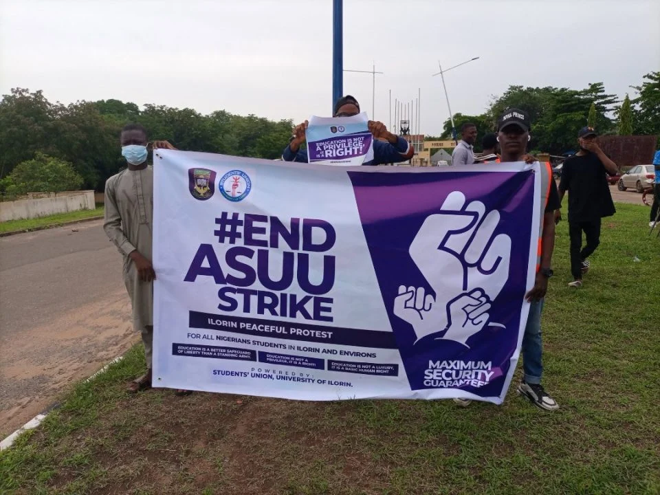 FG, ASUU resume negotiation on Monday as students continue protests