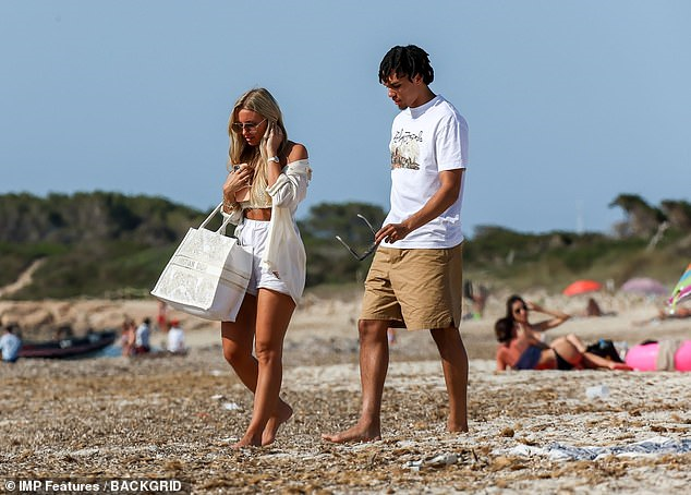 Trent Alexander Arnold shows no care in the world, hangs out with Girlfriend