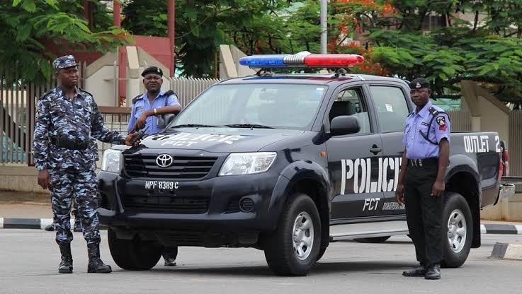 Enugu Police officer killed as gunmen burn patrol vehicle