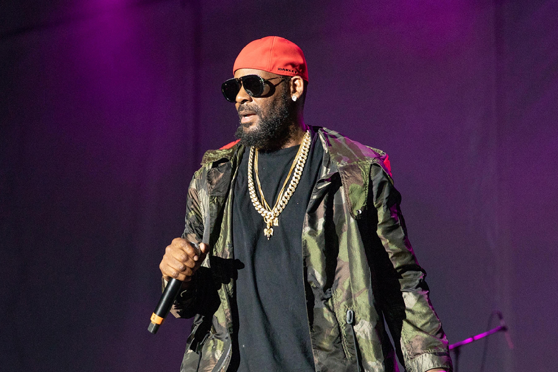R Kelly’s Manager pleads guilty to Stalking Witness