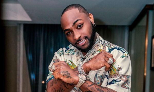 Davido reconciles with Buhari