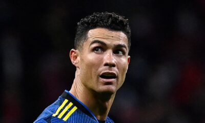 Arsenal Legend wants Ronaldo to leave Man United for Chelsea