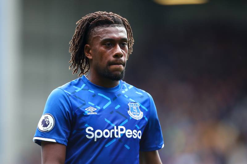 Alex Iwobi Faces The Brunt Of Everton Fans After Defeat