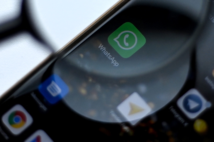 WhatsApp Rolls Out Picture-in-Picture Feature For iOS App