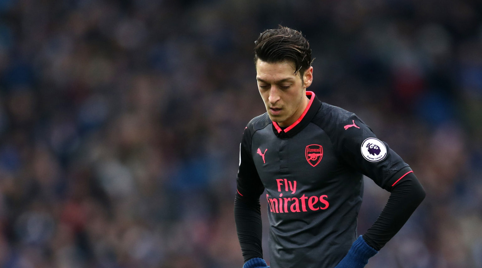 Mesut Ozil bids Football farewell