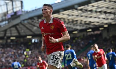 Manchester United smiles, Everton frowns