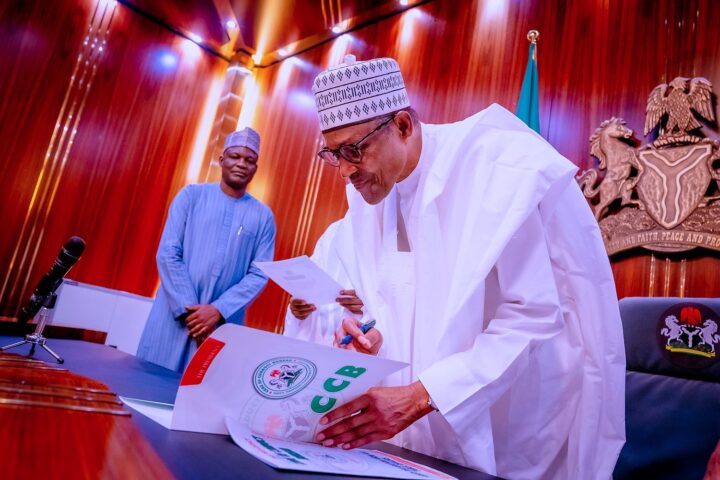 President Buhari Commends Atiku and Peter Obi for Resorting to Legal Recourse