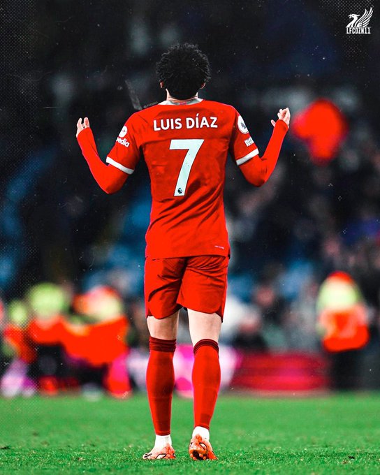 Liverpool hands over the No. 7 shirt to Luis Diaz