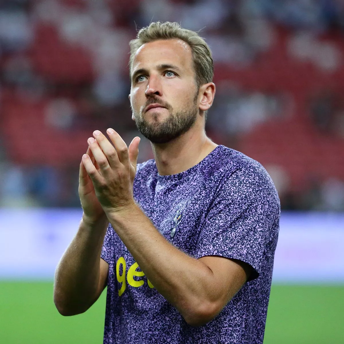 Harry Kane willing to stay at Spurs if move fails before EPL begins
