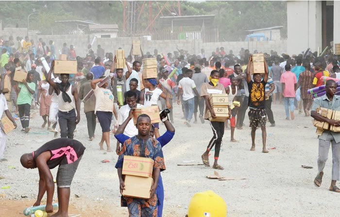 Bayelsa residents raid palliative warehouse in Yenagoa