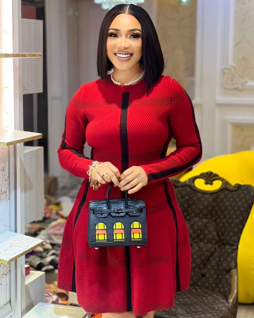 "Why its hard to believe Mohbad's Father" -- Tonto Dikeh