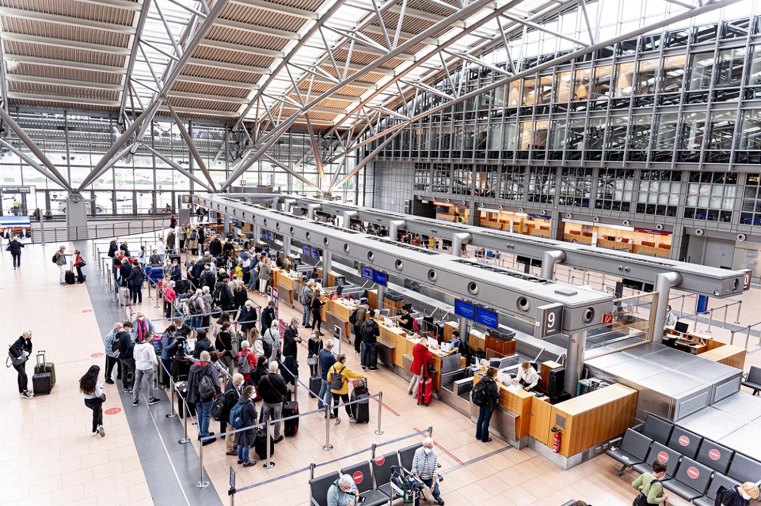Hamburg Airport shuts down flight operations after 'Terror alert'