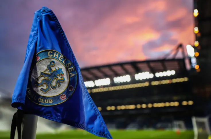 Chelsea defender reportedly keen on joining Manchester City