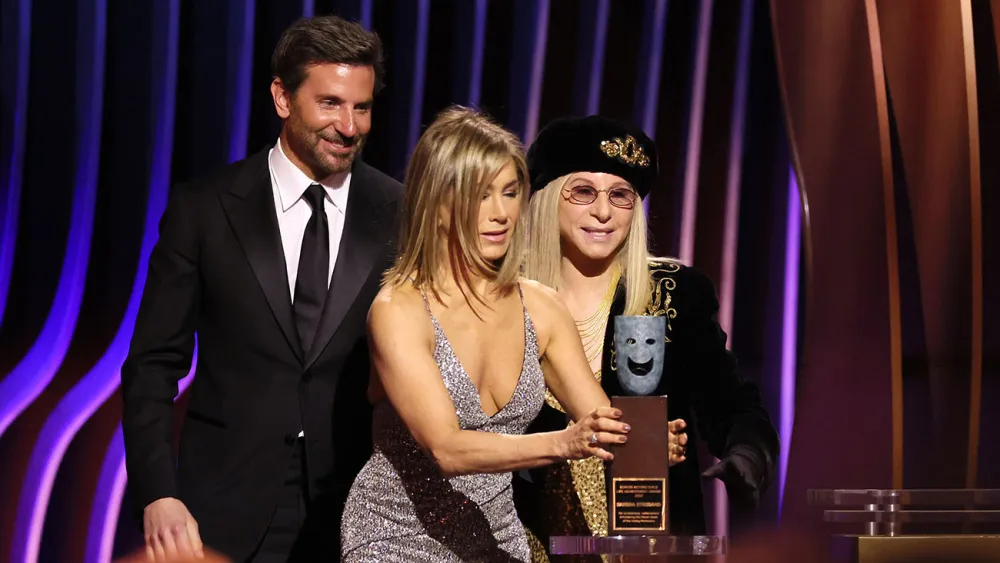 SAG Awards: "Is she taken?" -- Jennifer Aniston sparks rumors