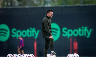 Xavi to leave his salary for Barcelona