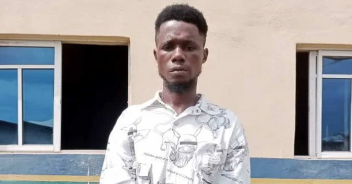 Man arrested for displaying indecent photos of 3 year old