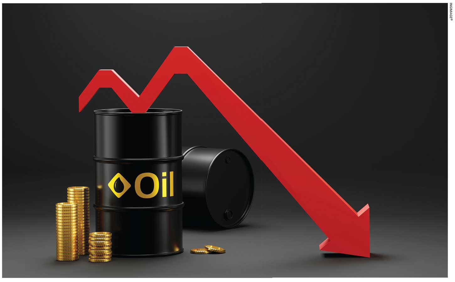 Oil Prices Slip on Dollar Strength