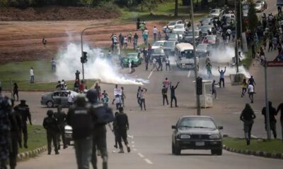 #EndBadGovernanceInNigeria: Police disperse protesters with gunshots